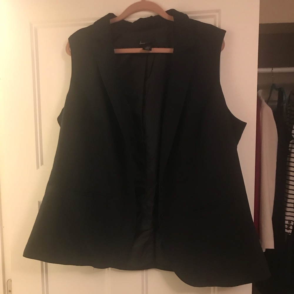 Black button up vest LANE BRYANT SZ 20 like new
